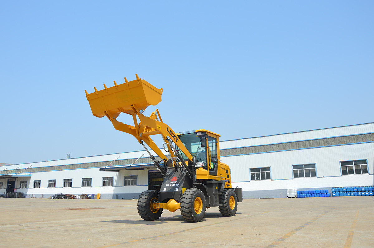 Фронтальный погрузчик 0.8 тонны Фронтальный погрузчик 0.8 тонны