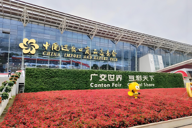 Электрический колесный погрузчик Электрический колесный погрузчик