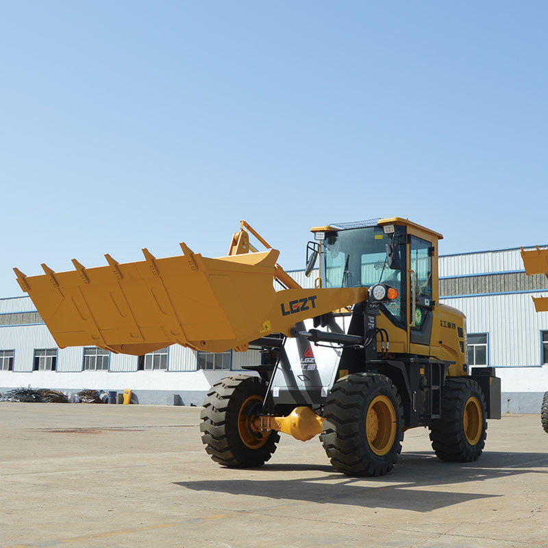 Компактный погрузчик